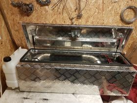 Autoterm Air 4 kw  dieselvarmer med påmontert tank, batteri og lader.